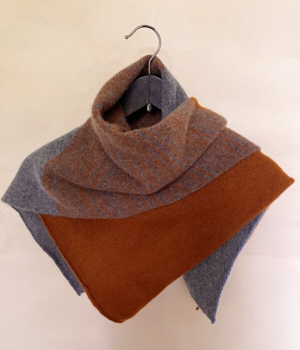 Charcoal grey cumin blanket scarf
