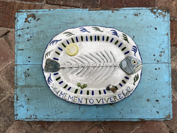 Memento Vivere Fish Plate