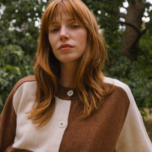 COTSWOLD KNIT - Check Cardian - Skewbald - close up