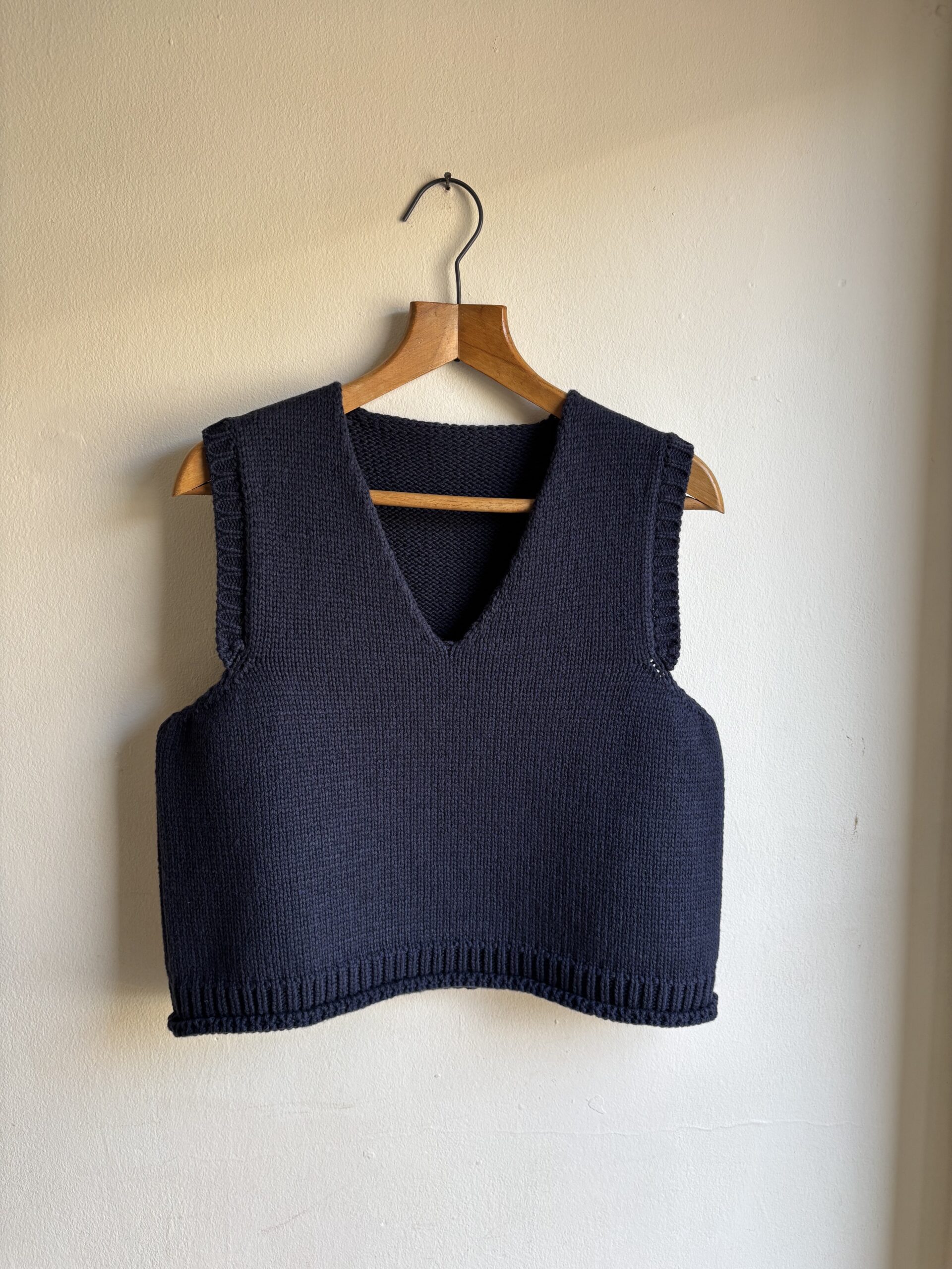 V NECK COTTON MERINO VEST NAVY - The Chuffed Store