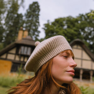COTSWOLD KNIT - Bibury Beret - Cream - side view